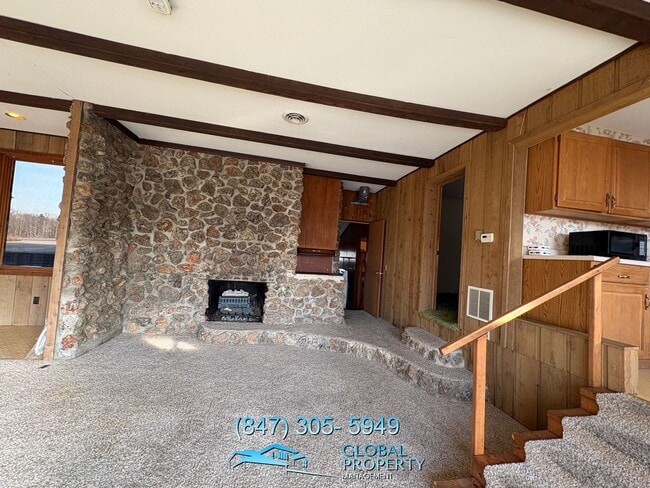 Building Photo - 3 Bedroom Home with Lake View – Camdenton, MO