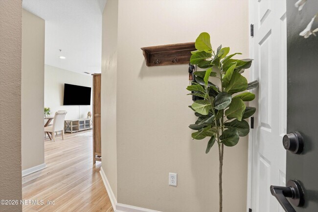 Foto del edificio - 7990 Baymeadows Rd