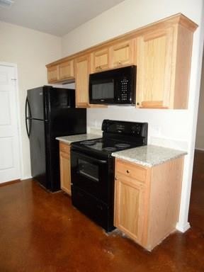 Foto del edificio - 113 Lindas Creek Ln