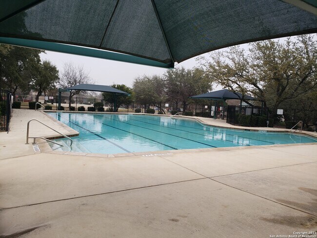 Foto del edificio - 11222 Blue Fax Fld