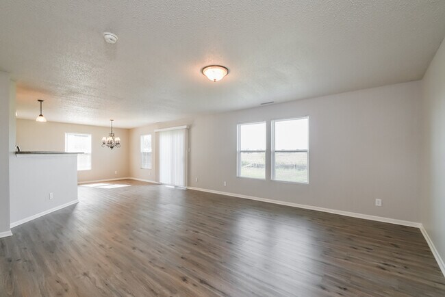 Foto del edificio - 1416 King Maple Dr