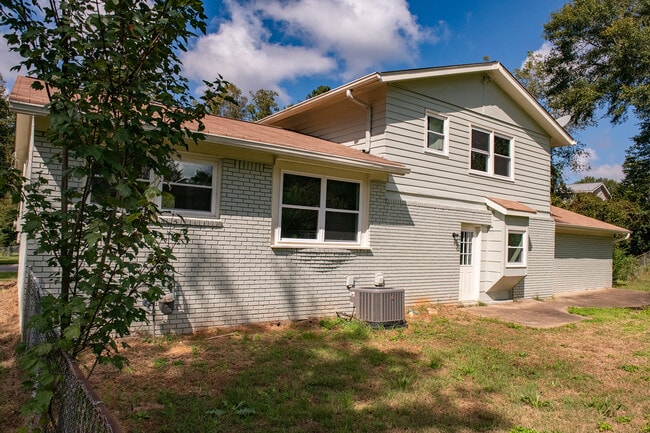 Foto del edificio - 119 Remington Wy