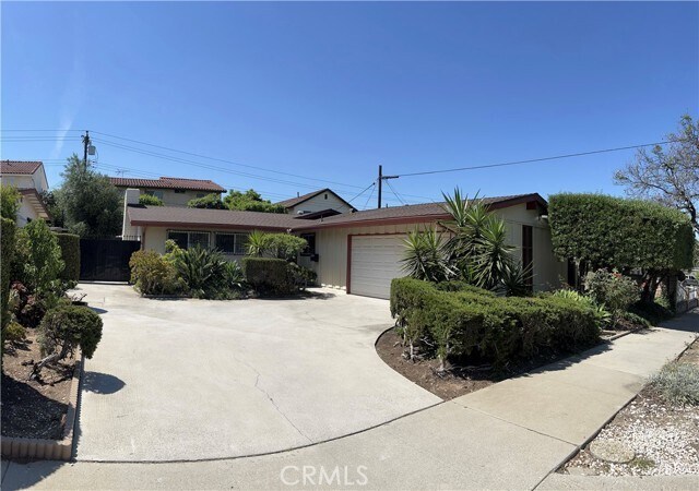 Foto principal - 1709 Germain Dr