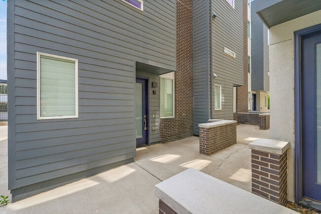 $3,175.00 - 2 Bedrooms, 2.2 Bathrooms, Tow... - $3,175.00 - 2 Bedrooms, 2.2 Bathrooms, Tow... Apartment