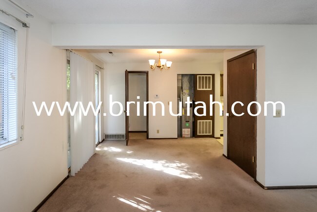 Building Photo - 3470 Bengal Blvd
