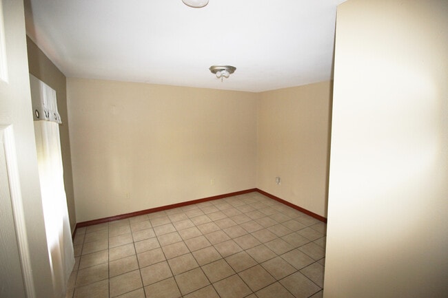 Foto del edificio - 1629 Katlan St