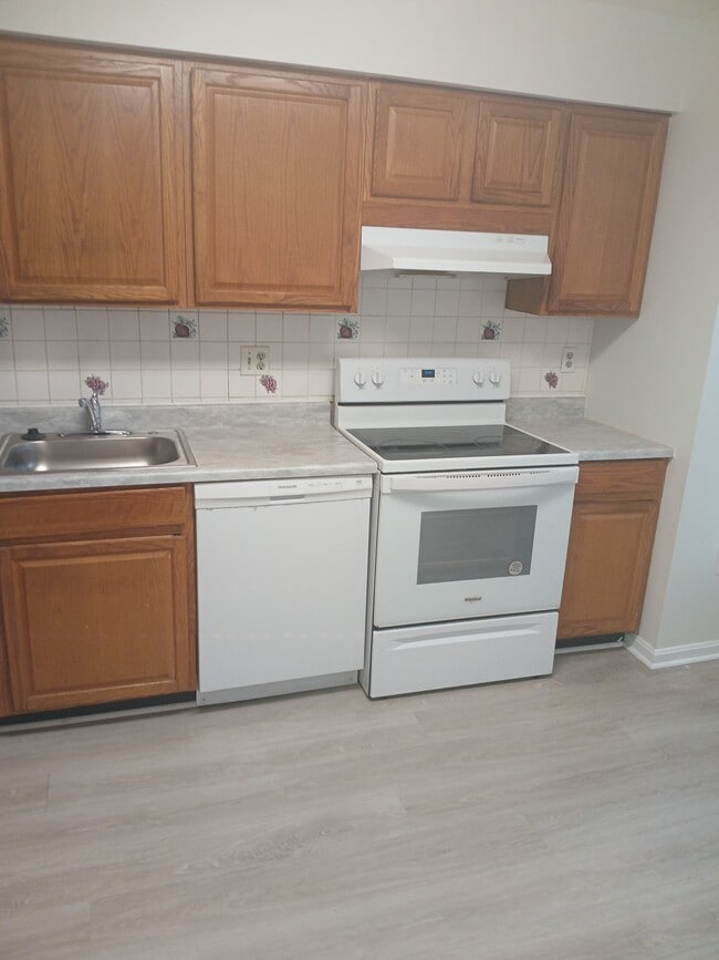 Foto del edificio - 103 Joyceton Terrace