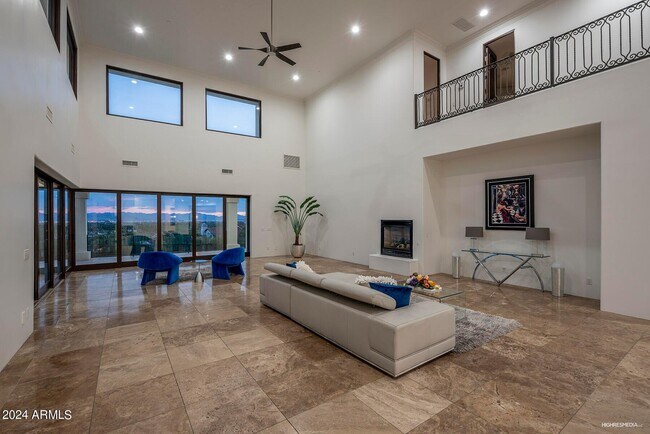 Foto del edificio - 5427 E Wonderview Rd