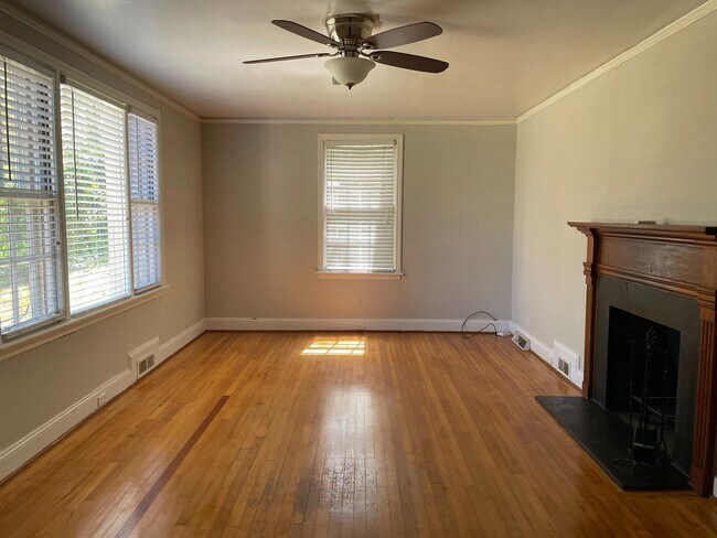 Building Photo - Located in Forest Acres