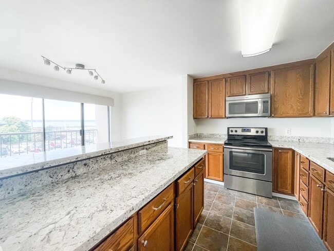 Photo - MARINER MANOR IS A PEACEFUL SOUND VIEW CONDO