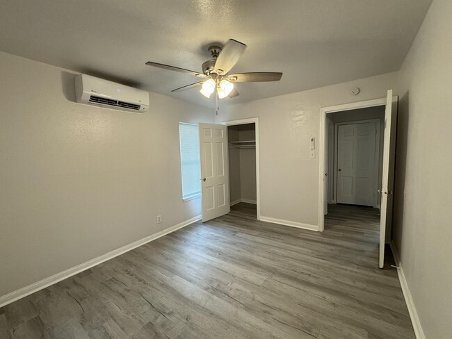 Building Photo - 602 Texan Trail