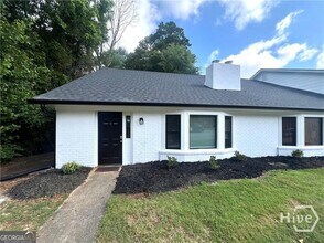 Building Photo - 595 Macon Hwy