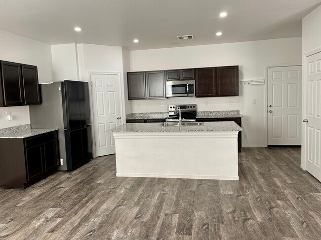 Building Photo - 9818 Salty Dog Dr