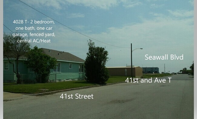 Foto del edificio - Half block to Seawall!  Water View from th...