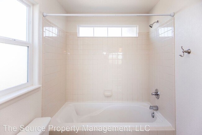 Building Photo - 5 br, 3.5 bath House - 2445 Sunbury Ln