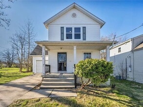 Building Photo - 12210 Oakland Ave