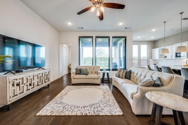 Foto del edificio - 3970 Sweet Clover Dr