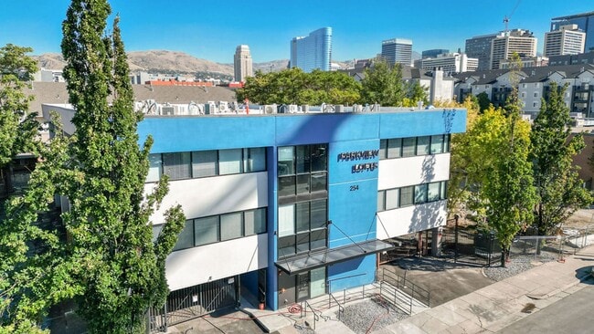 Building Photo - Parkview Lofts