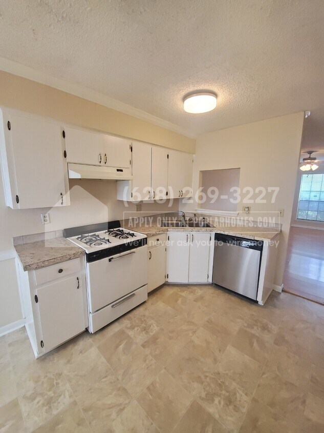 205 W William Cannon Dr, Austin, TX 78745 Townhouse for Rent in