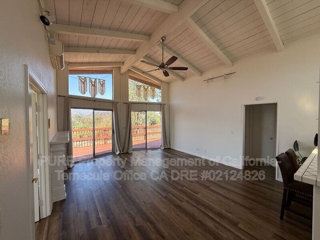 Foto del edificio - 16420 McPherson Ave