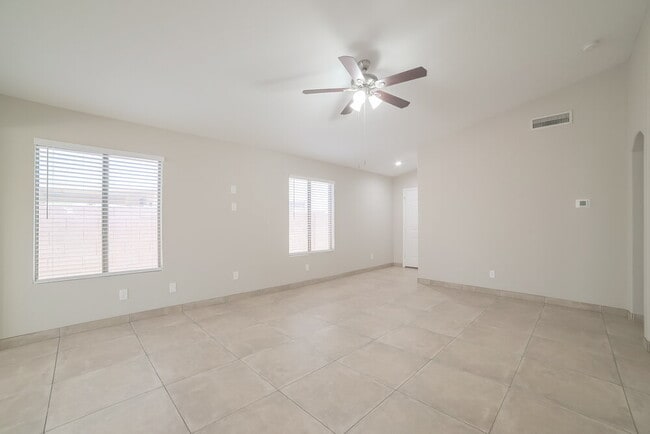 Building Photo - 11476 W Madisen Ellise Dr