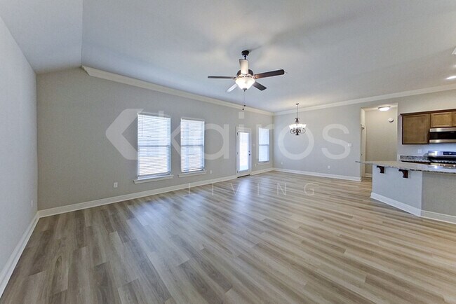 Foto del edificio - 3207 Rosehill Dr.