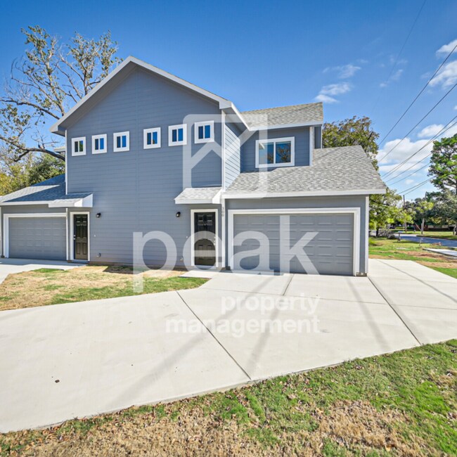 Foto del edificio - $1725! 3Bed/2.5Bath home in Fort Worth!