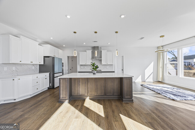 Building Photo - 690 Michigan Cir