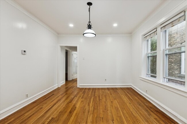 Foto del edificio - 6724 N Campbell Ave