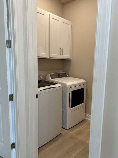 Building Photo - 11243 SW Pietra Wy