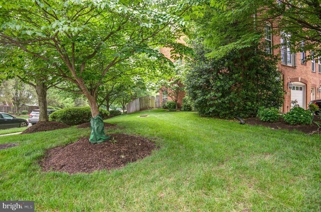 Building Photo - 13603 Red Squirrel Way