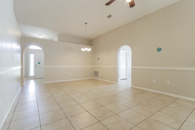 Building Photo - 2959 Elbib Dr