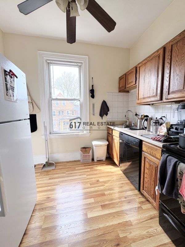 Foto del edificio - 38 Allston St
