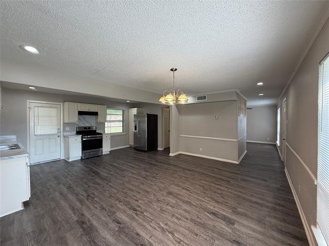 Building Photo - 3027 Harlan Dr