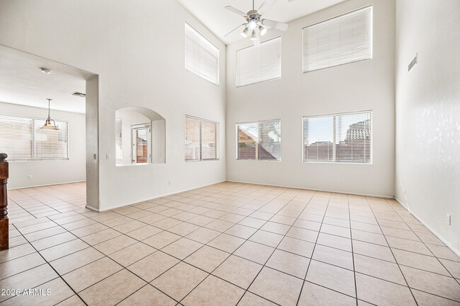 Building Photo - 8310 S 47th Ln