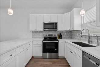 Building Photo - 913 Bluewater Hwy