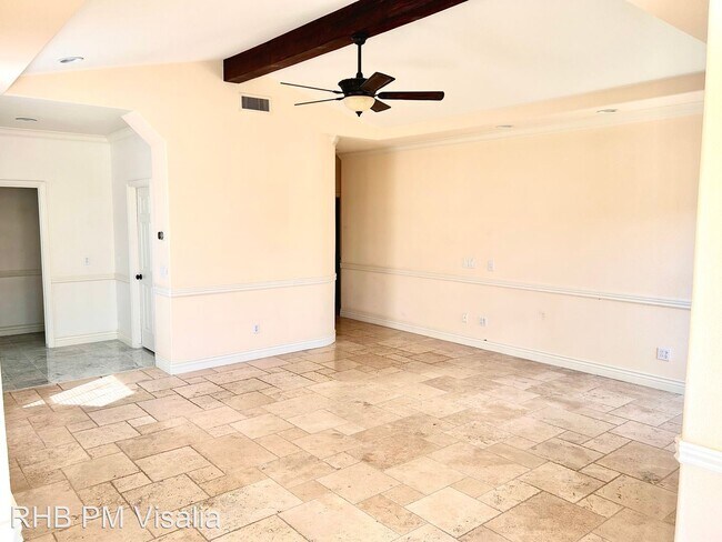 Foto del edificio - 4 br, 3 bath House - 1602 N Roeben Dr