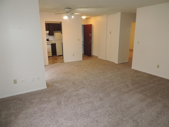 Building Photo - 5810 SW Erickson Ave