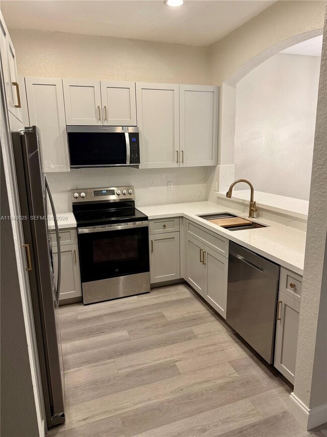 Building Photo - 2511 SW 99th Way