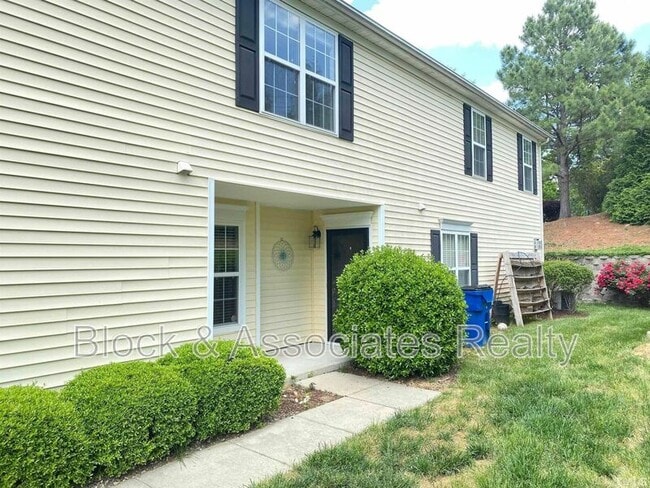 Building Photo - 2651 Vega Ct