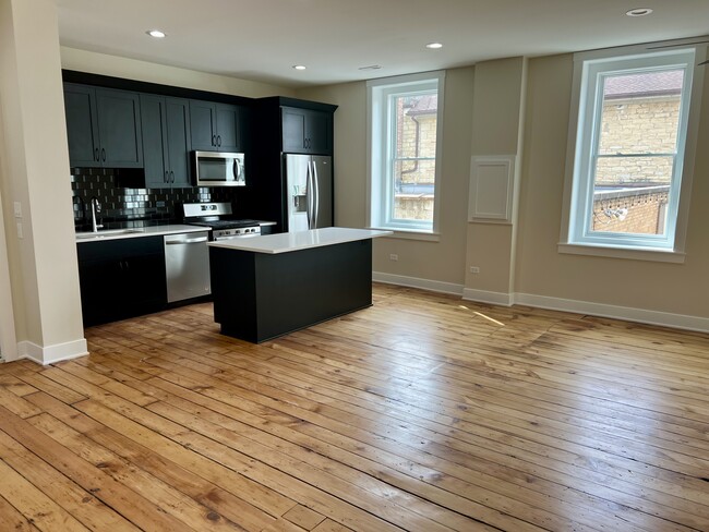 Kitchen & Family Room - 103 Stephen St