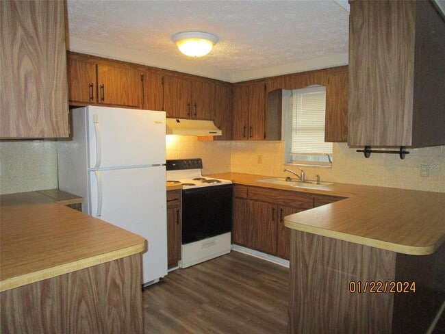 Foto del edificio - 8947 Cairo Ln