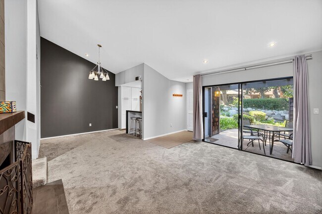 Foto del edificio - Gorgeous 2 bed/bath Condo in Long Beach