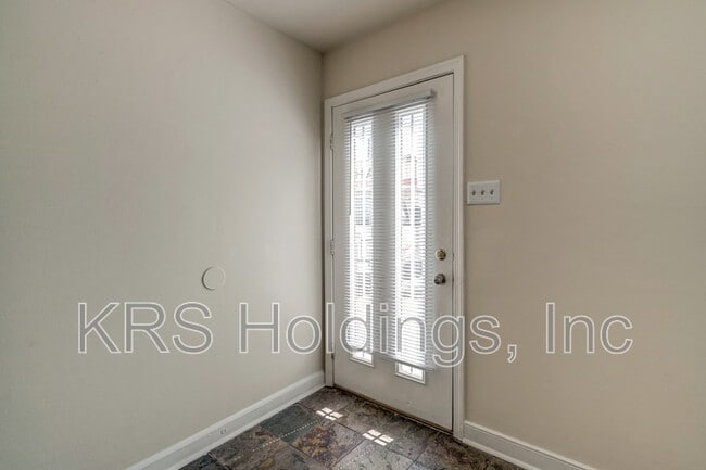 Building Photo - 5211 Goolsby Ct