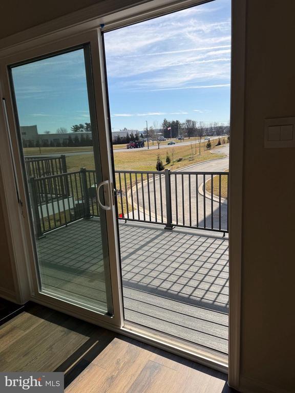 Building Photo - 723 Courier Ln