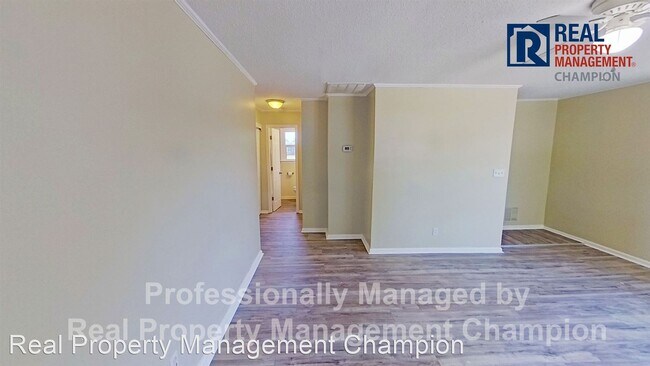 Building Photo - 2 br, 1 bath House - 324 Starling Street
