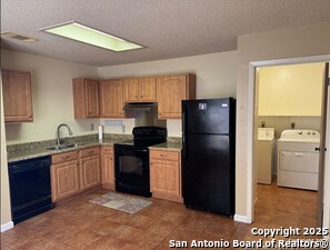 Foto del edificio - 12938 Maple Park Dr