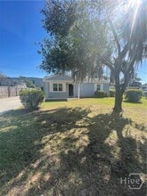 Building Photo - 4 Arthur Cir