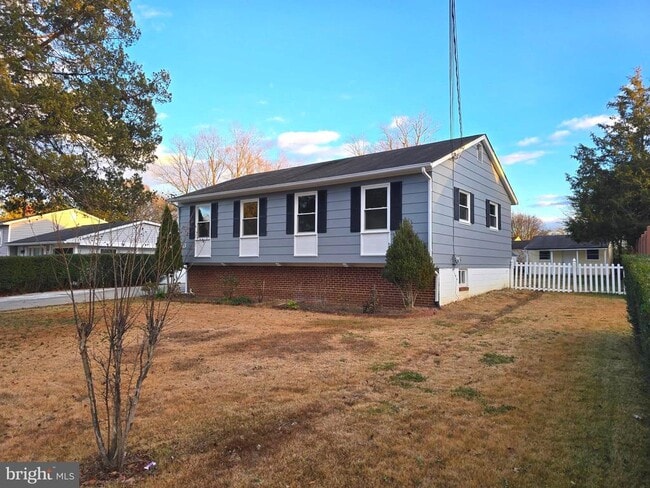 Foto del edificio - 4813 Lawrence St