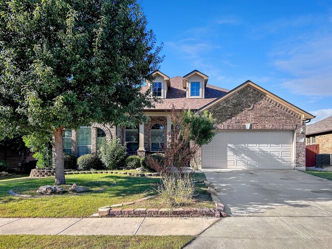 Photo - Spacious and Stylish in Schertz! House